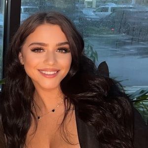 Meet your Posher, Lexandra